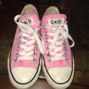 Pink Converse All stars